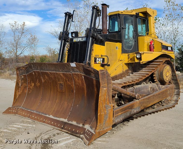image for item DN5687 1983 Caterpillar D8L  dozer
