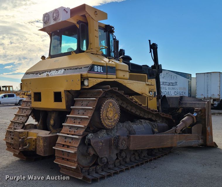 image for item DN5687 1983 Caterpillar D8L  dozer