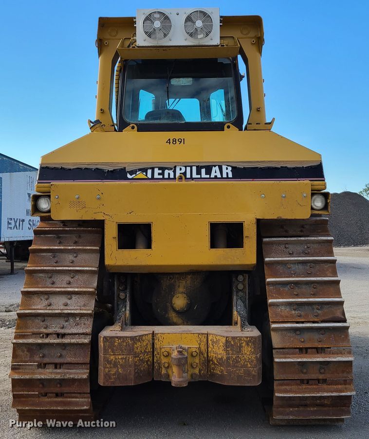 image for item DN5687 1983 Caterpillar D8L  dozer