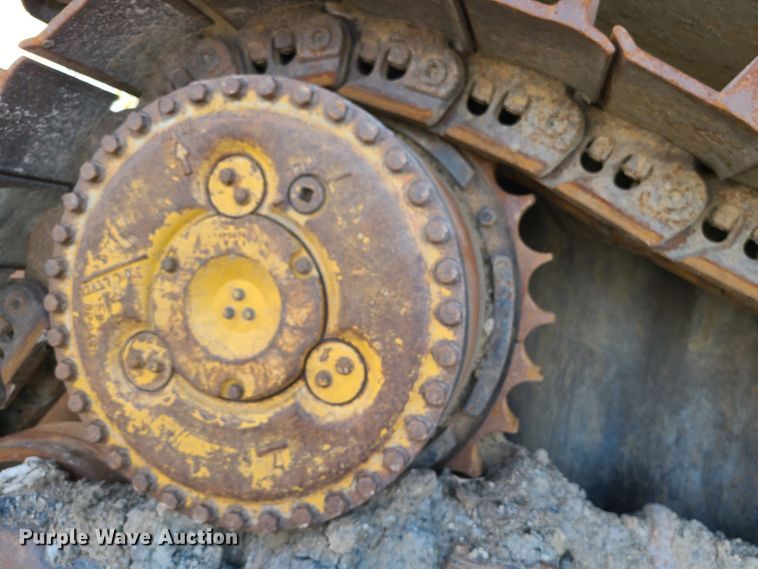 image for item DN5687 1983 Caterpillar D8L  dozer