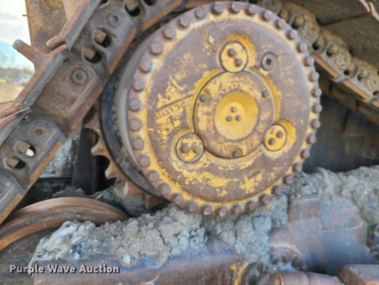 image for item DN5687 1983 Caterpillar D8L  dozer