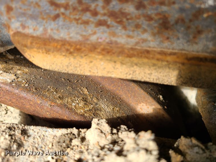 image for item DN5687 1983 Caterpillar D8L  dozer