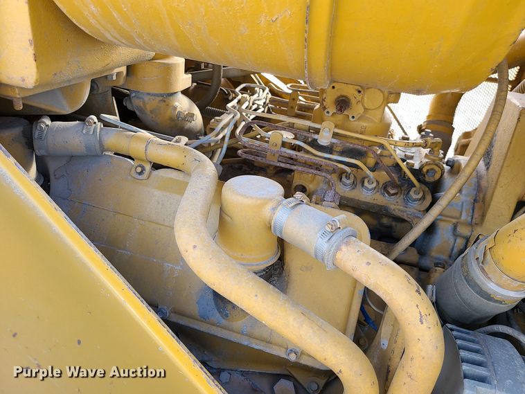 image for item DN5687 1983 Caterpillar D8L  dozer