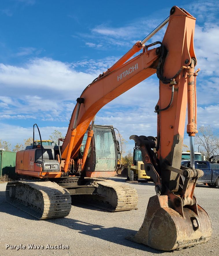 image for item DN5688 2006 Hitachi ZX200LC  excavator