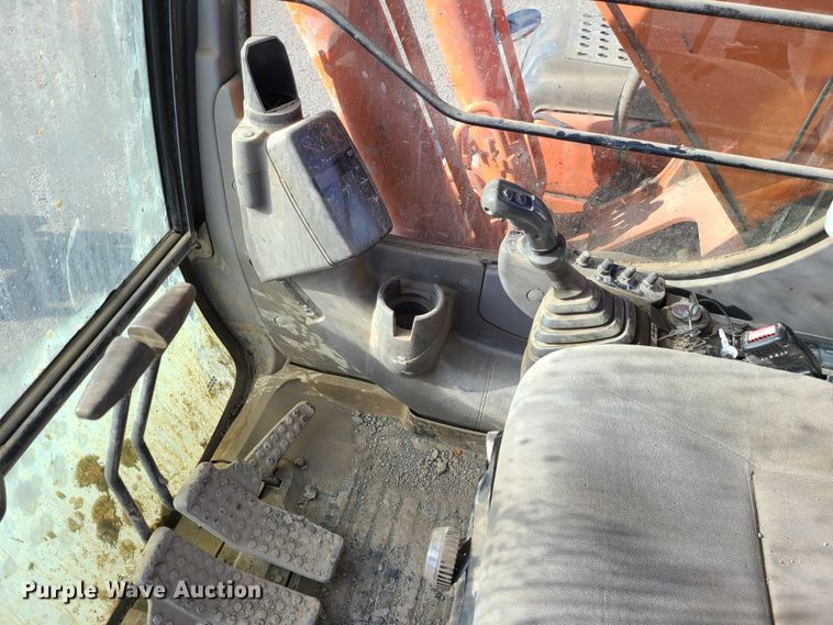 image for item DN5688 2006 Hitachi ZX200LC  excavator