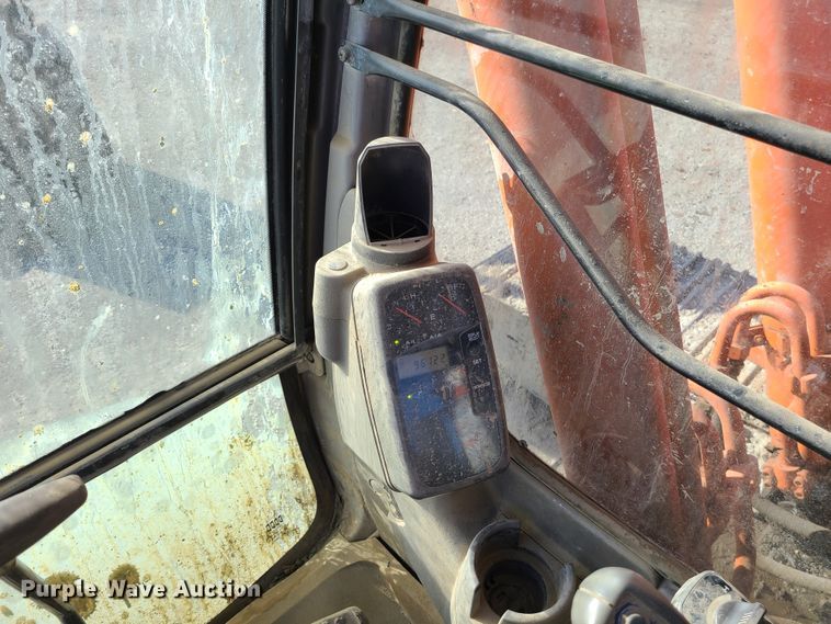 image for item DN5688 2006 Hitachi ZX200LC  excavator