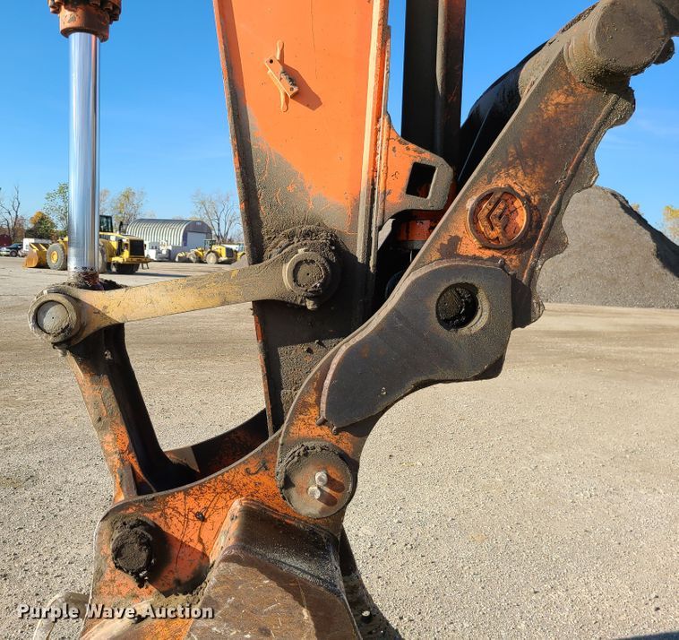 image for item DN5688 2006 Hitachi ZX200LC  excavator
