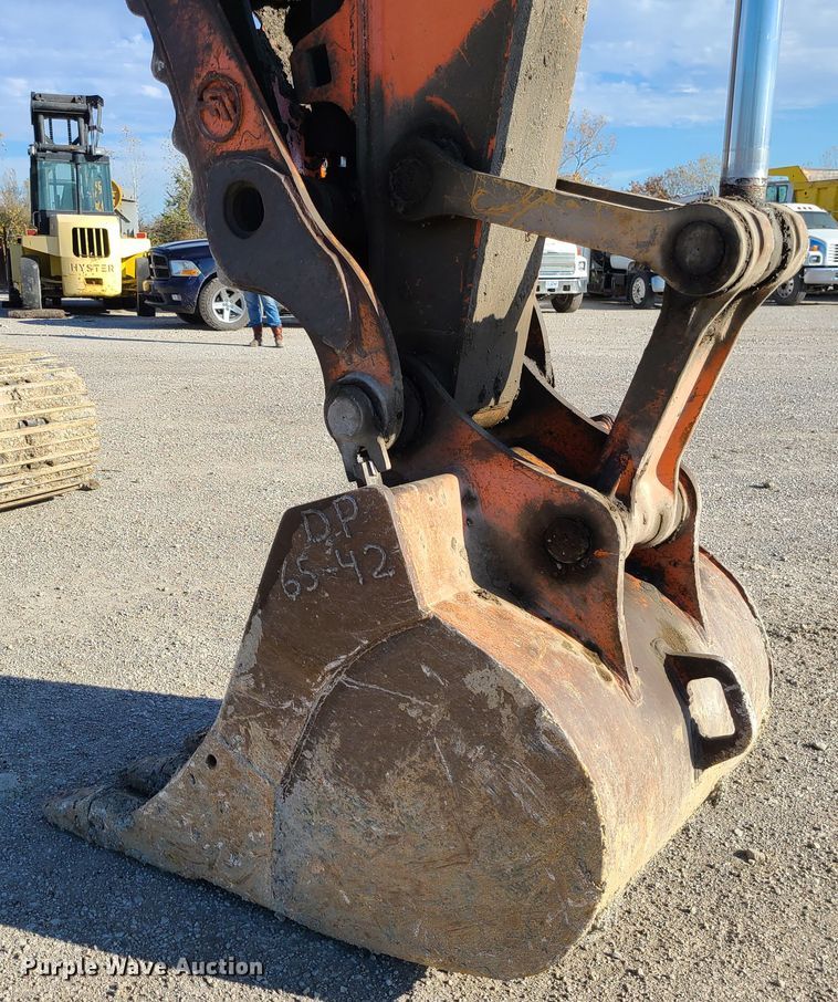 image for item DN5688 2006 Hitachi ZX200LC  excavator