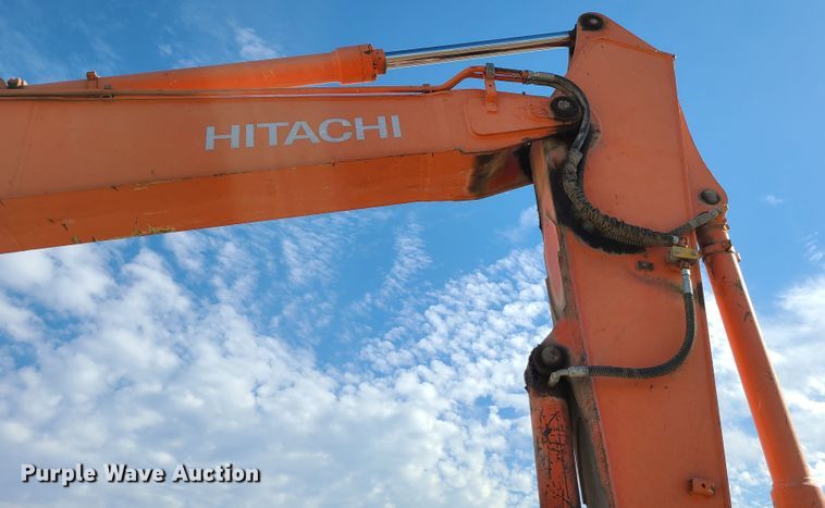 image for item DN5688 2006 Hitachi ZX200LC  excavator