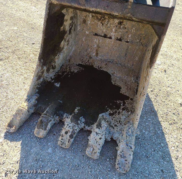 image for item DN5688 2006 Hitachi ZX200LC  excavator