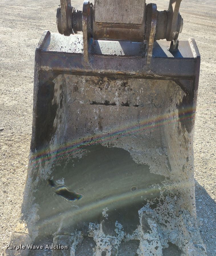 image for item DN5688 2006 Hitachi ZX200LC  excavator