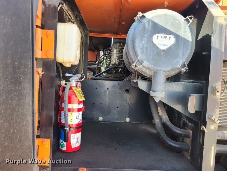 image for item DN5688 2006 Hitachi ZX200LC  excavator