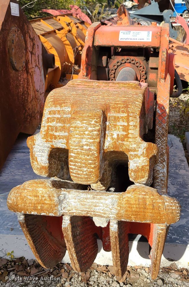 image for item DN5696 NPK G-26 24" W pulverizer