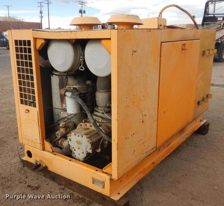 image for item DN6256 Sullair  air compressor