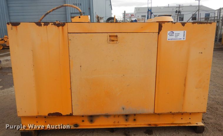 image for item DN6256 Sullair  air compressor