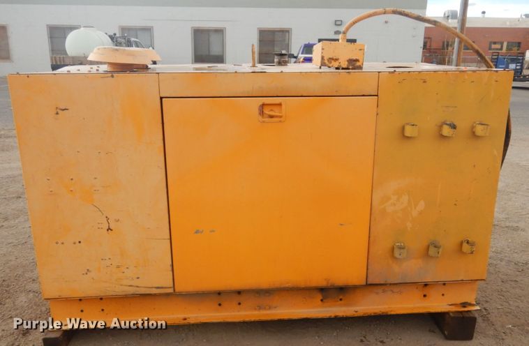 image for item DN6256 Sullair  air compressor