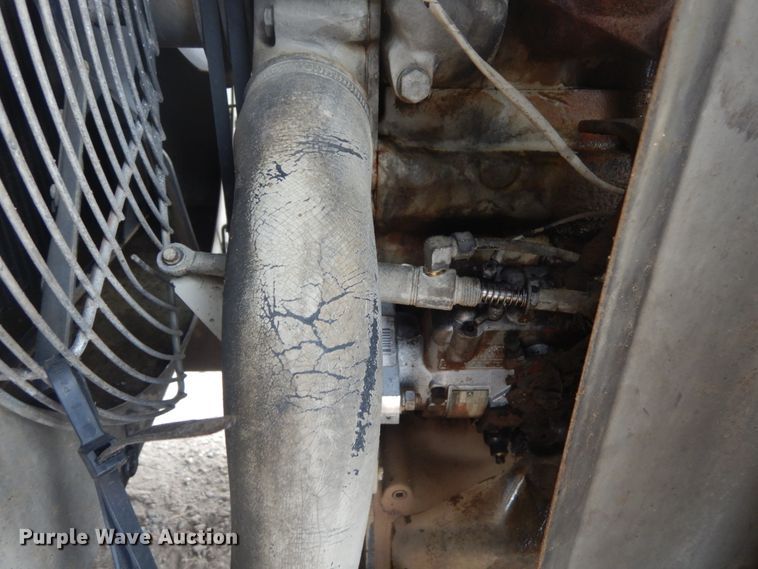 image for item DN6256 Sullair  air compressor