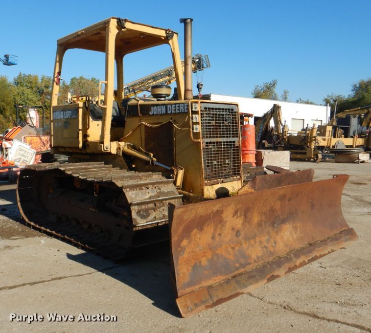 image for item DN6550 1996 John Deere 650G LGP Series IV  dozer
