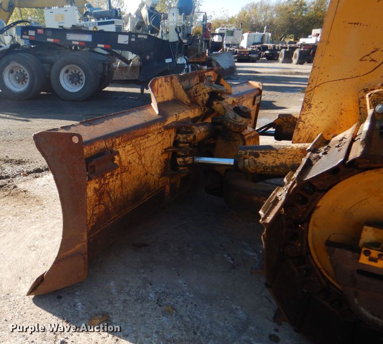 image for item DN6550 1996 John Deere 650G LGP Series IV  dozer