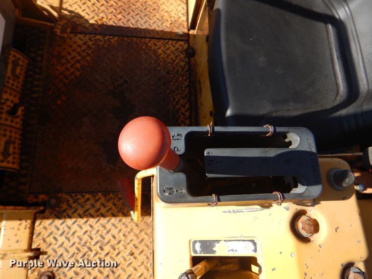 image for item DN6550 1996 John Deere 650G LGP Series IV  dozer