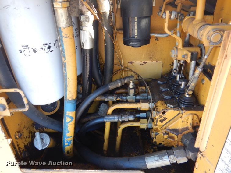 image for item DN6550 1996 John Deere 650G LGP Series IV  dozer