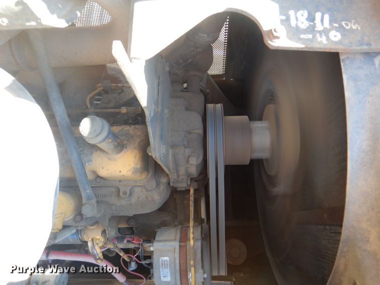 image for item DN6550 1996 John Deere 650G LGP Series IV  dozer