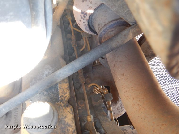 image for item DN6550 1996 John Deere 650G LGP Series IV  dozer