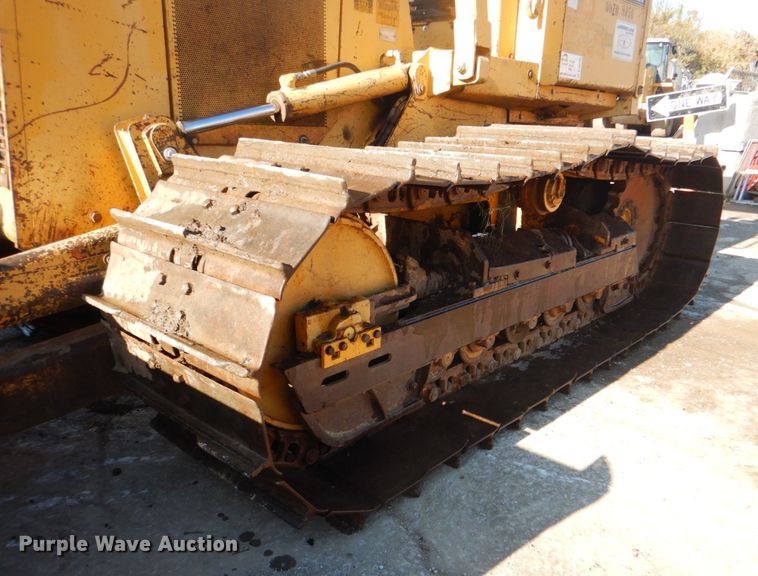 image for item DN6550 1996 John Deere 650G LGP Series IV  dozer