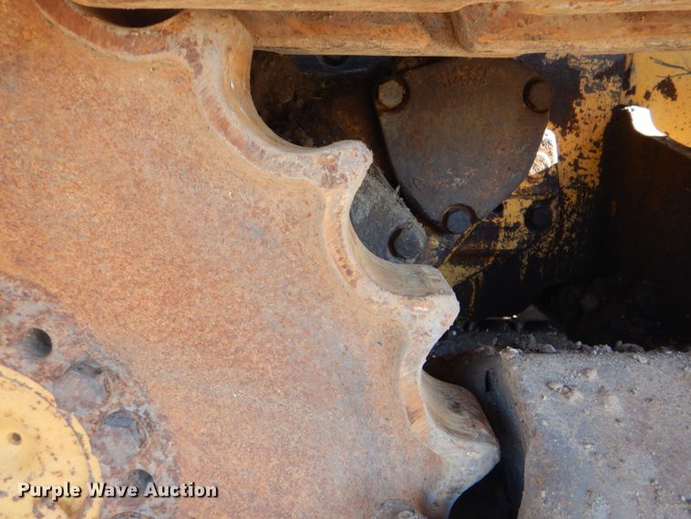 image for item DN6550 1996 John Deere 650G LGP Series IV  dozer