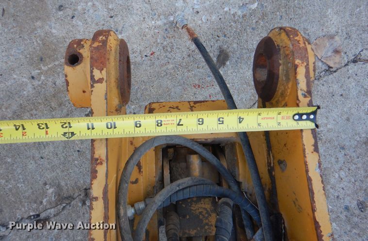 image for item DN6553 (2) hydraulic quick connects