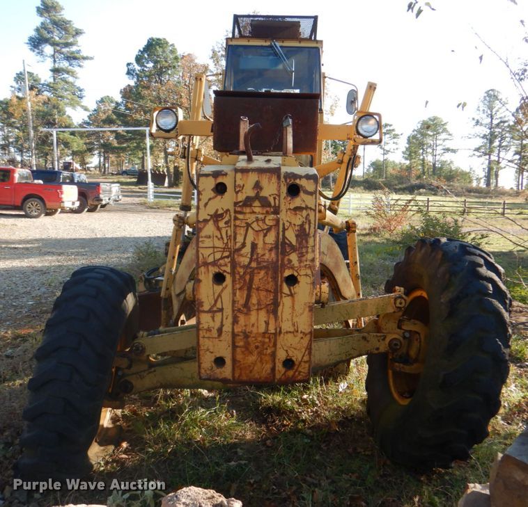 image for item DN6556 1986 Mitsubishi MG400  motor grader