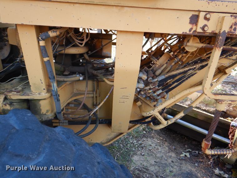 image for item DN6556 1986 Mitsubishi MG400  motor grader