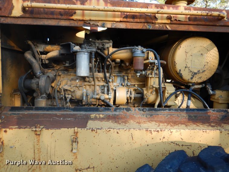 image for item DN6556 1986 Mitsubishi MG400  motor grader