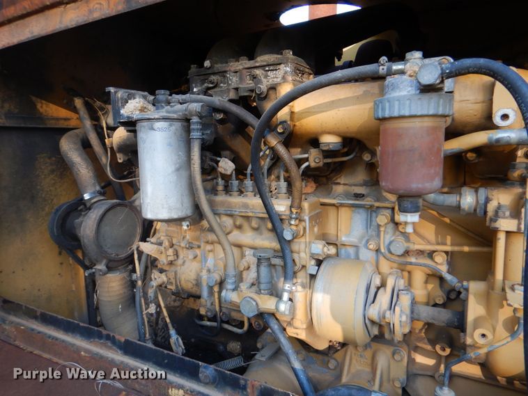 image for item DN6556 1986 Mitsubishi MG400  motor grader