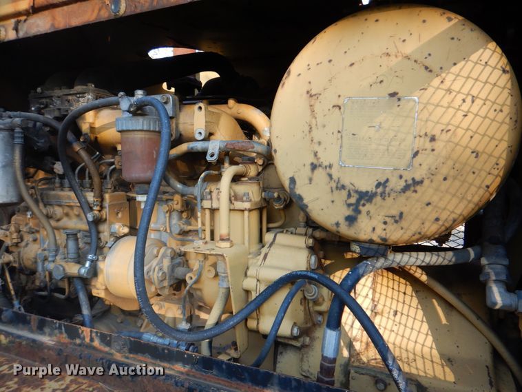 image for item DN6556 1986 Mitsubishi MG400  motor grader