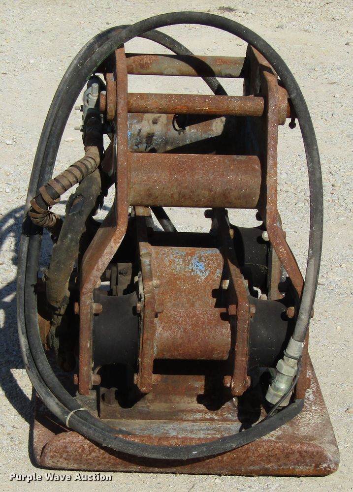 image for item EV9369 Okada  plate compactor