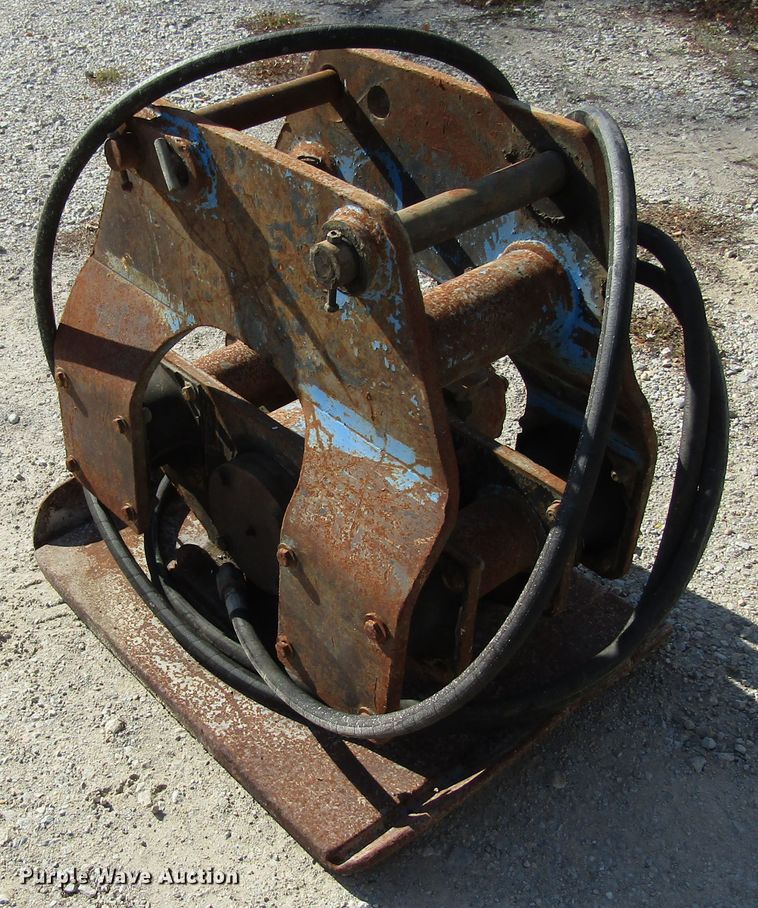 image for item EV9369 Okada  plate compactor