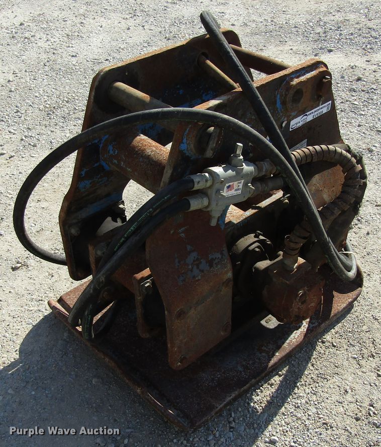 image for item EV9369 Okada  plate compactor