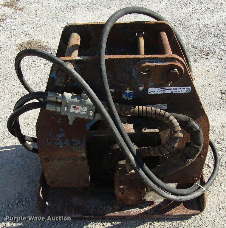 image for item EV9369 Okada  plate compactor