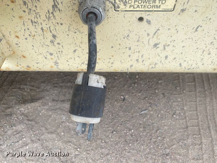 image for item EX9650 2007 JLG 260MRT  scissor lift