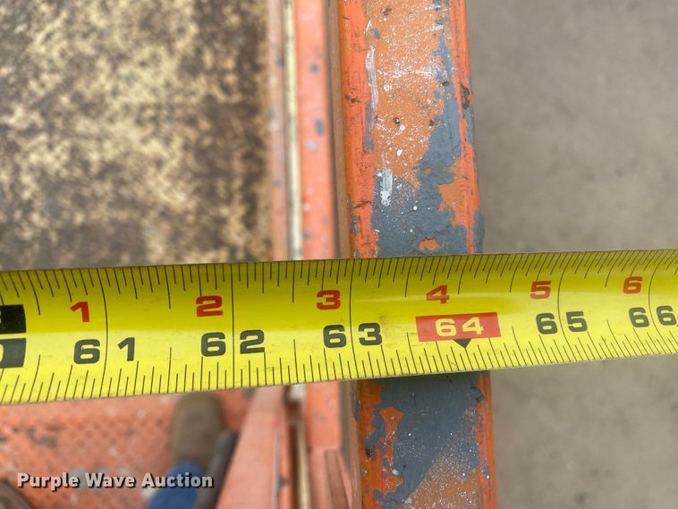 image for item EX9650 2007 JLG 260MRT  scissor lift