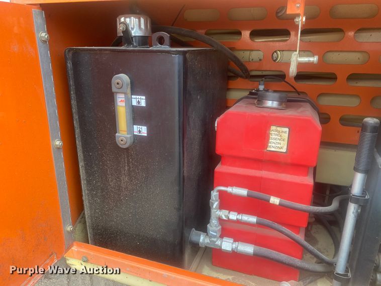 image for item EX9650 2007 JLG 260MRT  scissor lift