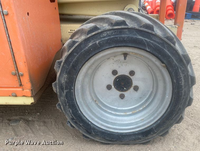 image for item EX9650 2007 JLG 260MRT  scissor lift