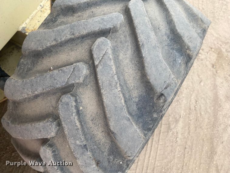 image for item EX9650 2007 JLG 260MRT  scissor lift