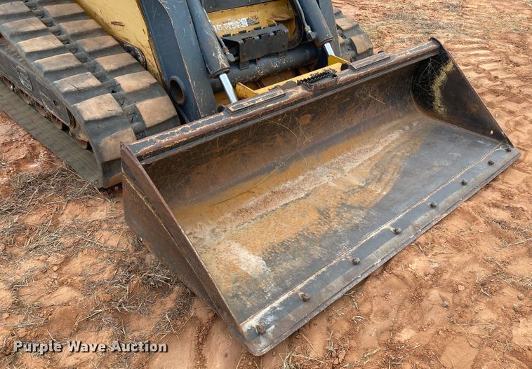 image for item EX9655 2011 John Deere 333D  tracked skid steer loader