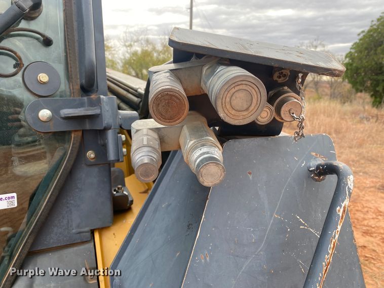 image for item EX9655 2011 John Deere 333D  tracked skid steer loader