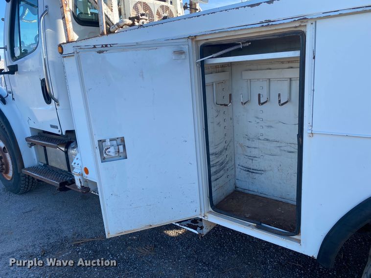 image for item EX9657 2006 International Business Class M2  pressure digger truck