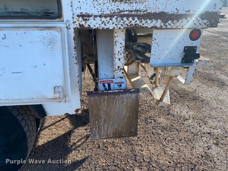 image for item EX9657 2006 International Business Class M2  pressure digger truck