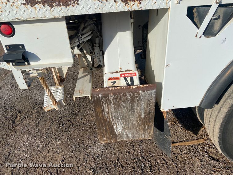 image for item EX9657 2006 International Business Class M2  pressure digger truck