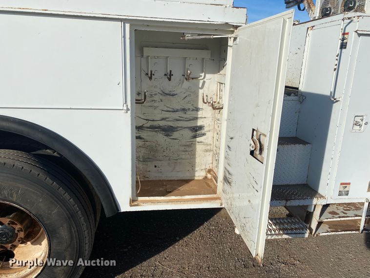 image for item EX9657 2006 International Business Class M2  pressure digger truck